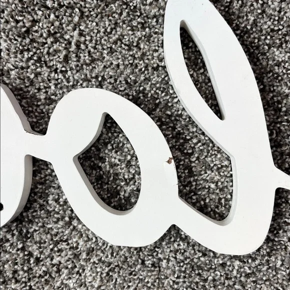 White Love Wall Decor Sign - Picture 3 of 3